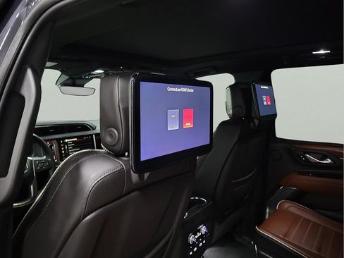 Used 2023 GMC Yukon XL Denali Ultimate AWD/4WD image 9