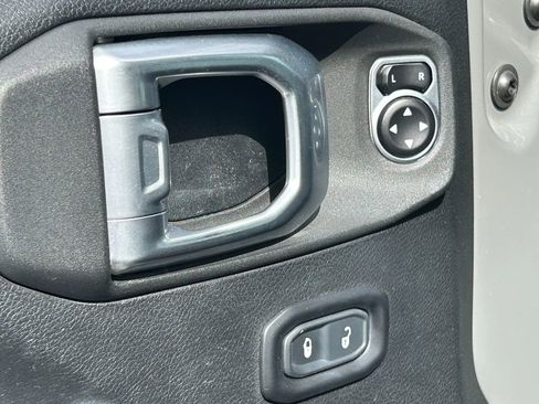 Used 2020 Jeep Wrangler Unlimited Rubicon AWD/4WD image 29