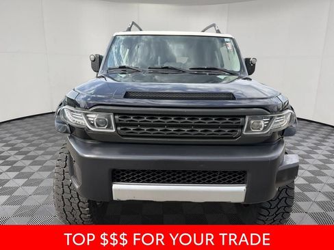 Used 2007 Toyota FJ Cruiser 4WD w/ Upgrade Pkg 2 image 2