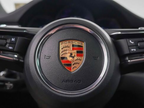 Used 2026 Porsche Macan AWD/4WD image 27