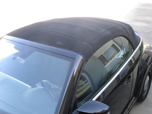 Used 2013 Volkswagen Beetle 2.5 FWD image 36