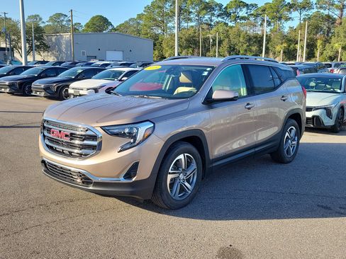 Used 2018 GMC Terrain SLT w/ Preferred Package image 3
