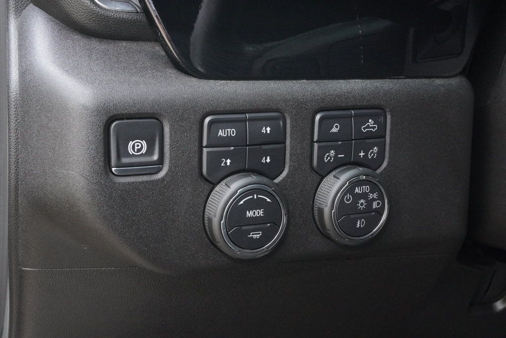 Used 2025 Chevrolet Silverado 2500 LTZ w/ LTZ Convenience Package AWD/4WD image 26