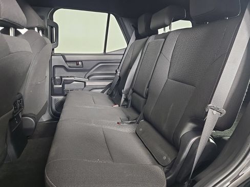 Used 2025 Toyota 4Runner SR5 RWD image 12