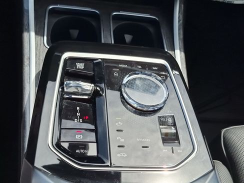 Used 2025 BMW 760i xDrive AWD/4WD image 26
