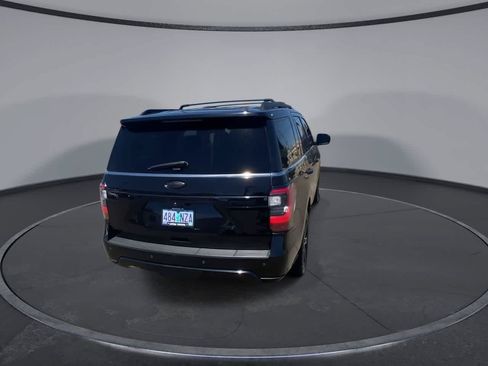 Used 2019 Ford Expedition Limited w/ Equipment Group 303A AWD/4WD image 8