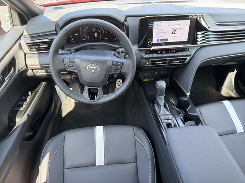 Used 2026 Toyota Camry SE w/ Convenience Package FWD image 22