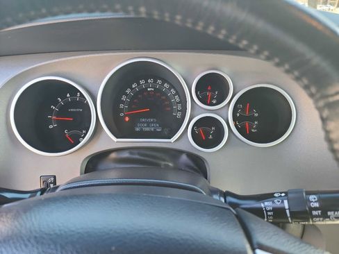 Used 2016 Toyota Sequoia Limited w/ Safety & Convenience Package image 23