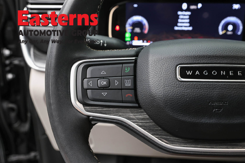 Used 2024 Jeep Wagoneer L Series II RWD image 17