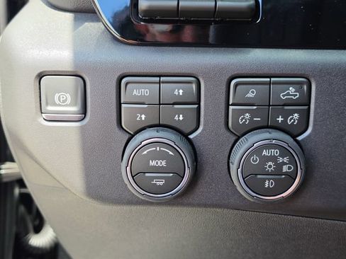New 2026 Chevrolet Silverado 1500 ZR2 w/ ZR2 Bison Edition AWD/4WD image 33