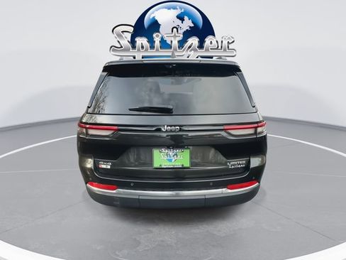 Used 2023 Jeep Grand Cherokee Limited w/ Luxury Tech Group II image 8