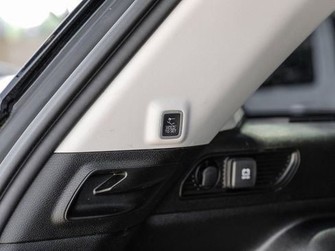 Used 2022 Jeep Grand Cherokee Laredo w/ Luxury Tech Group I image 64