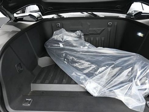 Used 2026 GMC Hummer EV 4x4 Crew Cab w/ Carbon Fiber Edition Package image 31