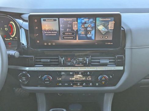 New 2026 Nissan Pathfinder SL image 17