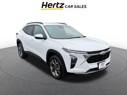 Used 2025 Chevrolet Trax LT