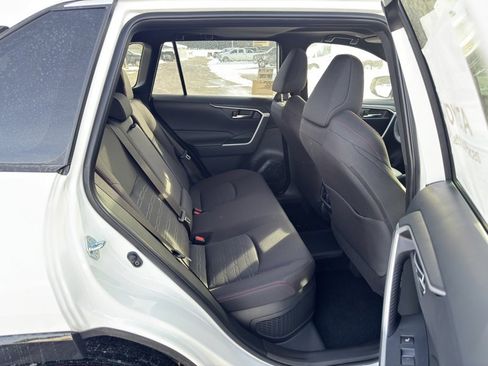 New 2025 Toyota RAV4 SE image 34