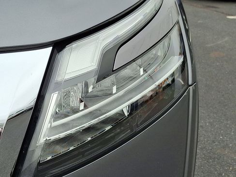 Certified 2023 Nissan Pathfinder SL w/ Lighting Package (N92) image 9