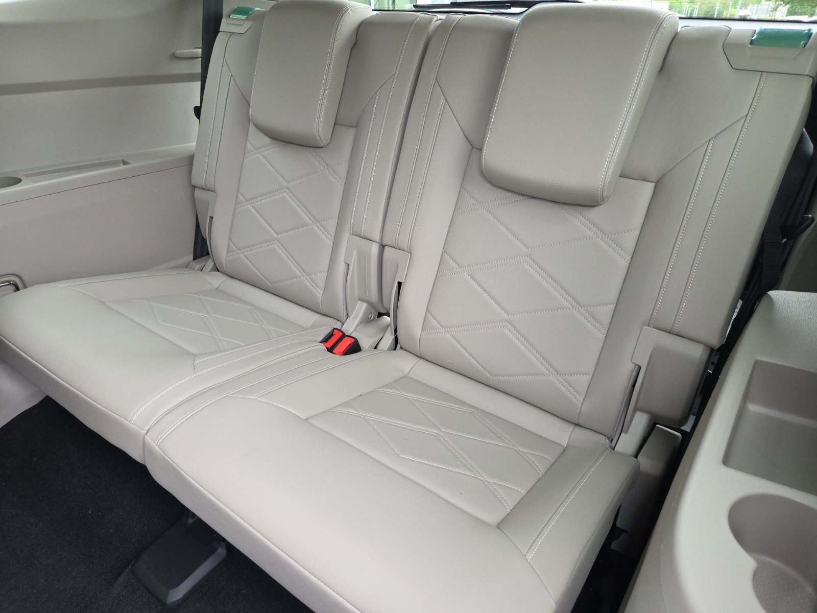 Certified 2026 Volkswagen Atlas SE AWD/4WD image 22