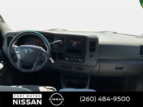 Used 2016 Nissan NV 2500 SV RWD image 12