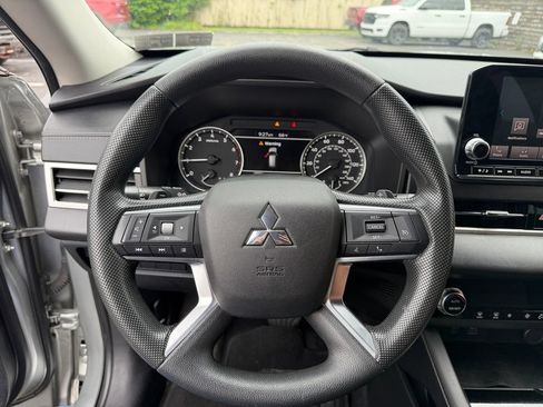 Used 2022 Mitsubishi Outlander ES AWD/4WD image 15