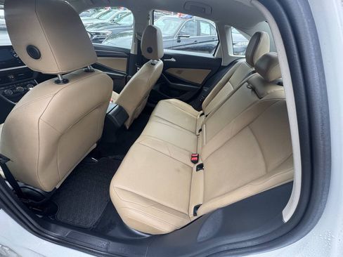 Used 2019 Volkswagen Jetta SEL FWD image 16