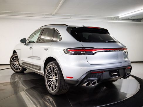 Certified 2026 Porsche Macan AWD/4WD image 2