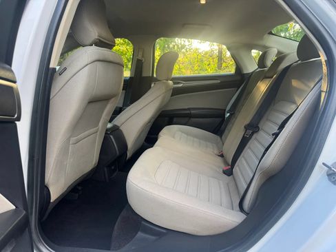 Used 2018 Ford Fusion S FWD image 13