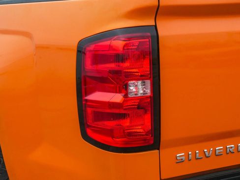 Used 2018 Chevrolet Silverado 2500 W/T w/ WT Fleet Convenience Package RWD image 10