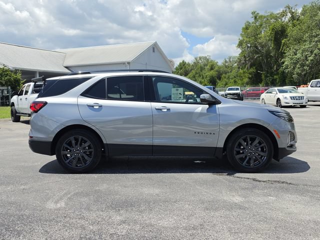 Used 2023 Chevrolet Equinox RS w/ RS Leather Package FWD image 7