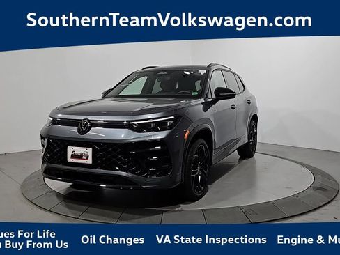 New 2026 Volkswagen Tiguan SE R-Line AWD/4WD image 1