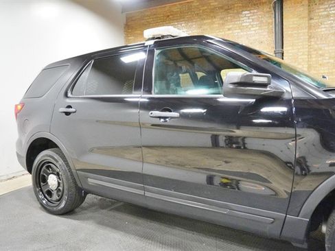 Used 2016 Ford Explorer 4WD Police Interceptor image 8