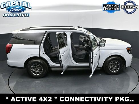 Used 2025 Ford Expedition Active image 31