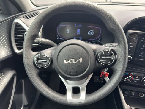 Used 2024 Kia Soul LX w/ Option Group 015 FWD image 12