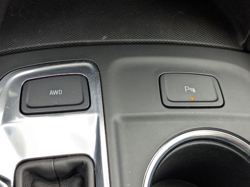 Used 2024 Chevrolet Equinox LT w/ LPO, Floor Liner Package image 26