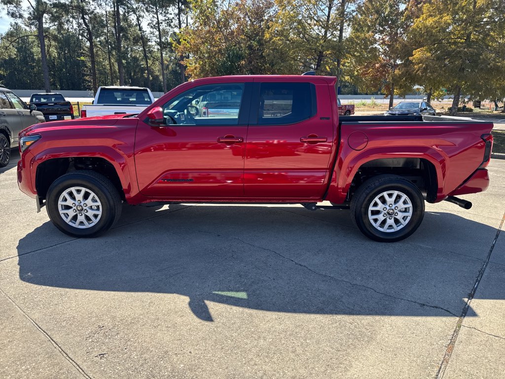 Certified 2026 Toyota Tacoma SR5 AWD/4WD image 2