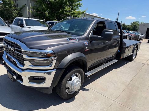Used 2026 RAM 5500 Tradesman w/ Chrome Appearance Group AWD/4WD image 16