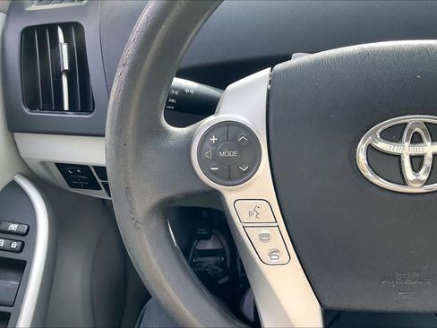 Used 2012 Toyota Prius Three FWD image 22