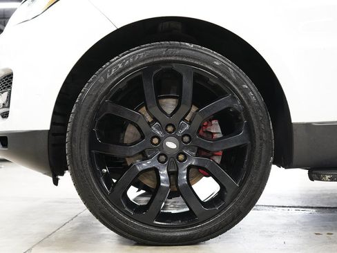 Used 2015 Land Rover Range Rover Sport HSE AWD/4WD image 36