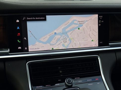 Certified 2023 Porsche Panamera Platinum Edition image 18