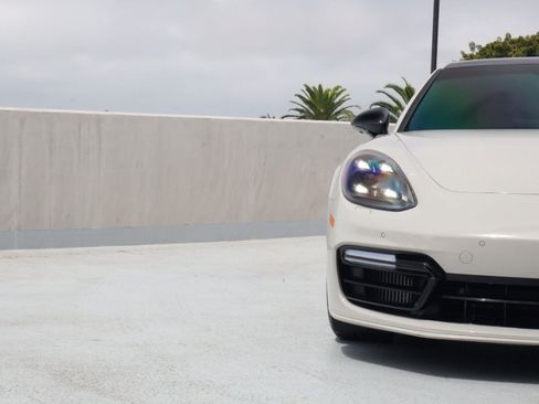 Certified 2020 Porsche Panamera GTS AWD/4WD image 12