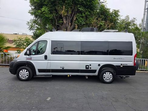 Used 2021 RAM ProMaster 3500 w/ Convenience Group FWD image 4