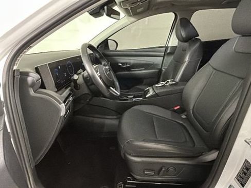 Used 2025 Hyundai Tucson SEL FWD image 11