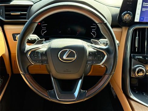 Used 2022 Lexus LX 600 4WD w/ Accessory Package (Z1) image 14