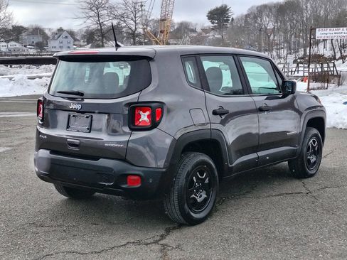 Used 2019 Jeep Renegade Sport image 7