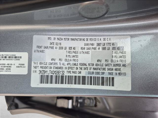 Used 2016 MAZDA MAZDA3 i Sport FWD image 24
