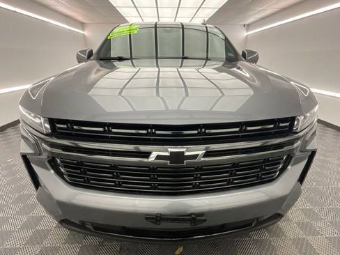 Used 2021 Chevrolet Suburban RST image 2