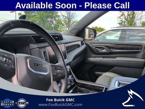 Used 2024 GMC Yukon Denali w/ Advanced Technology Package AWD/4WD image 12