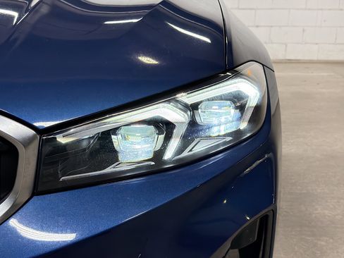 Used 2023 BMW 330i 330i w/ Driving Assistance Package image 10