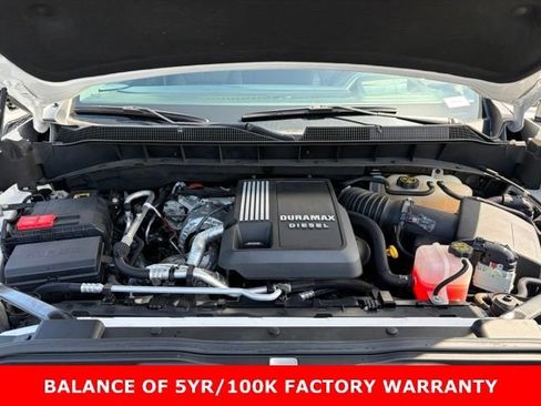 Used 2023 Chevrolet Silverado 1500 High Country w/ High Country Premium Package AWD/4WD image 11