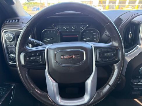 Used 2019 GMC Sierra 1500 SLT w/ X31 Off-Road Package AWD/4WD image 19